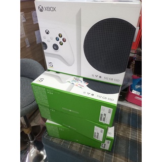 ภาพขนาดย่อของภาพหน้าปกสินค้าxbox series s สินค้านำเข้า พร้อมส่งค่ะ จากร้าน bmmodtanoi บน Shopee ภาพที่ 1