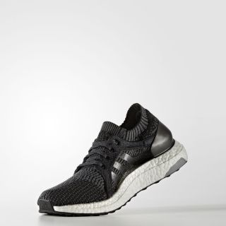 รองเท้าผ้าใบผู้หญิง adidas ultraboost X (black)