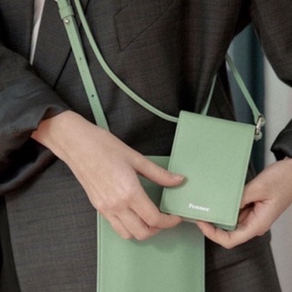 (ทักก่อน) พรี sling wallet สี mint 💚