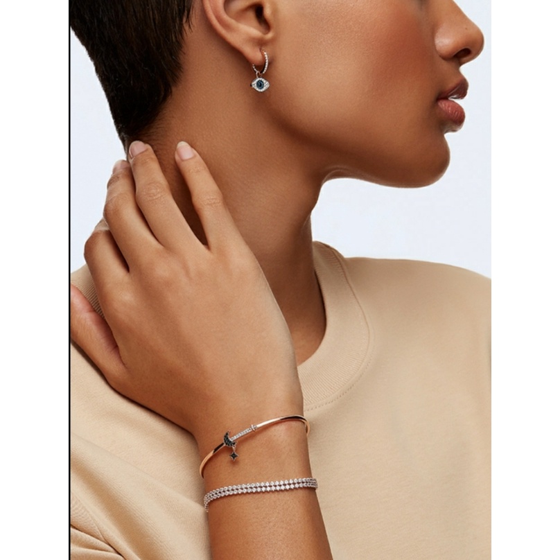 จัดส่งด่วนทั่วไทย-swarovskisymbolสร้อยข้อมือผู้หญิง-สตาร์-มูน-ทองชุบ-เครื่องประดับแท้-100-คริสตัลแฟชั่นของขวัญวันหยุด