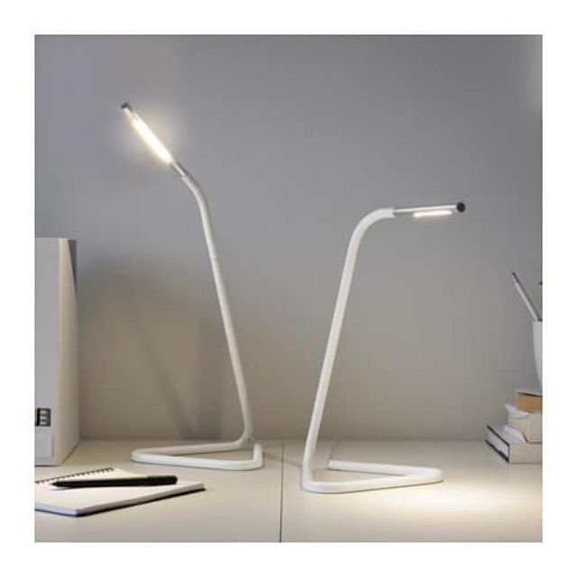 ikea-โคมไฟ-led-โต๊ะทำงาน-ขาว-สีเงิน