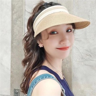 ภาพขนาดย่อของภาพหน้าปกสินค้าหมวกสานครึ่งหัว * กดติดตามได้ส่วนลด*หมวกสานปีกกว้าง หมวกแฟชั่นหญิง สไตล์เกาหลี *จัดส่งใส่กล่องไม่เสียทรง(พร้อมส่งในไทย) จากร้าน lana88_shop บน Shopee