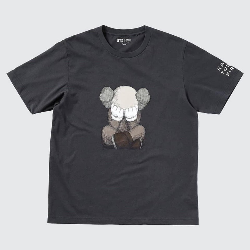 hot-sale-พร้อมส่งค่ะ-เสื้อยืด-kaws-tokyo-uniqlo-limited-edition-จากญี่ปุ่น-แท้100