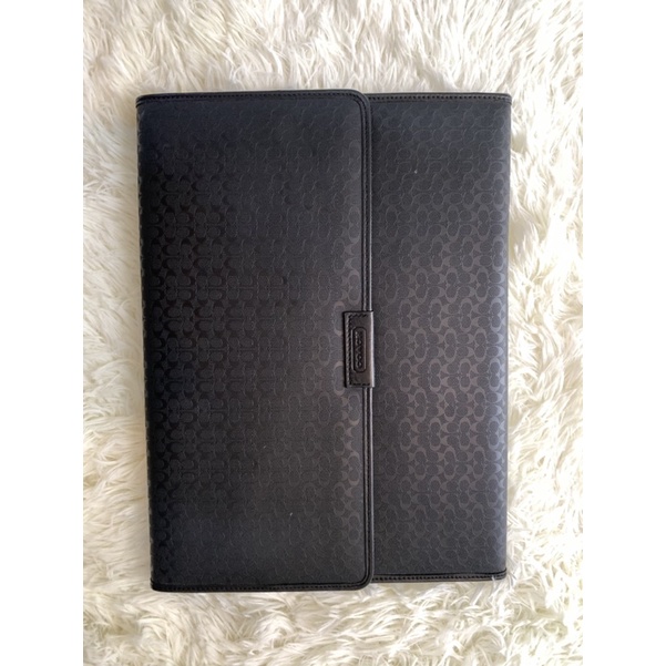 Tech portfolio 2025 in signature canvas