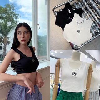 DOUBLEJSHOP LOW CROPTOP เสื้อกล้ามทรงcrop  เป็นงานปักนะคะสวยมาก เนื้อผ้านุ่มใส่สบาย  เนื้อผ้ายืดงานปักแน่นๆ งานสวยมากค้า