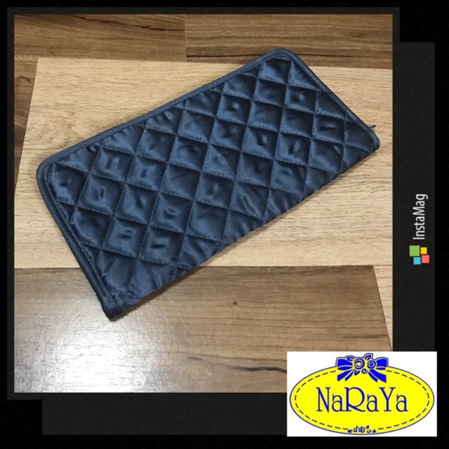 กระเป๋า-naraya-สีเขียวเข้ม-ลายตาราง