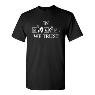 [S-5XL] เสื้อยืด พิมพ์ลายกราฟฟิค We Trust สไตล์วินเทจ สําหรับผู้ชาย 366359