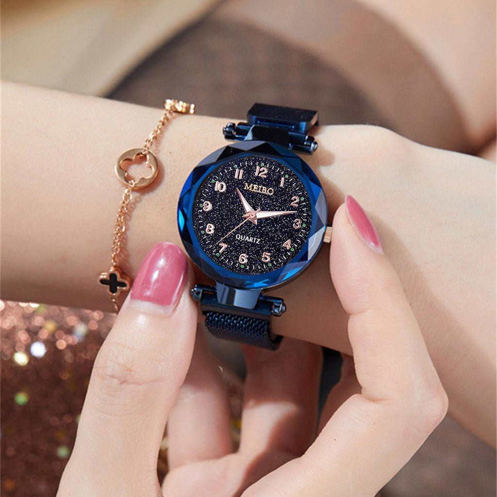 ภาพหน้าปกสินค้านาฬิกาข้อมือแฟชั่นผู้หญิงนักเรียนเกาหลีแฟชั่นที่เรียบง่ายดาวสกายนาฬิกา (สีน้ำเงิน) จากร้าน smileshop_2020 บน Shopee