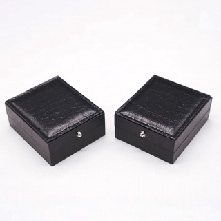 กล่องคัฟลิงค์หนังสีดำ-Black Leather Cufflinks Box