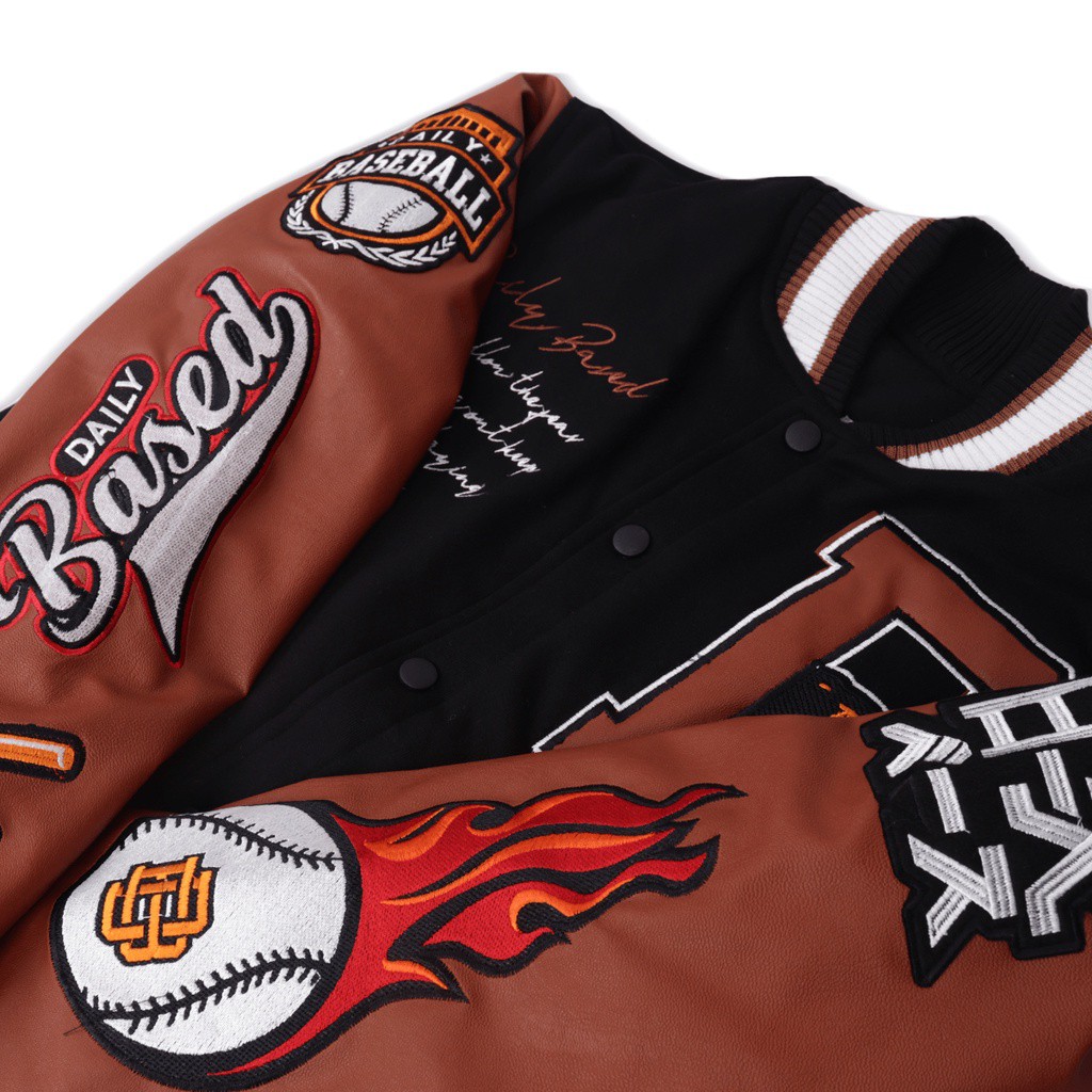 เสื้อแจ็กเก็ต-varsity-strike