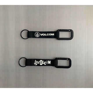 ภาพหน้าปกสินค้าพวงกุญแจผ้า พวงกุญแจเกี่ยวหูกางเกง VOLCOM ที่เกี่ยวข้อง