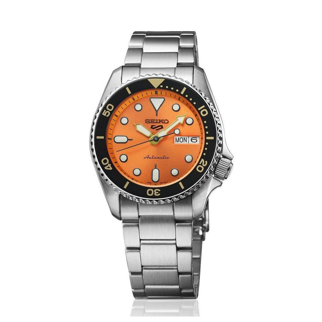 Seiko 5 sports store orange dial