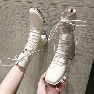 🔥Hot sale~ รองเท้าบูทมาร์ตินสีขาวผู้หญิงส้นหนากลางส้น 2020 ใหม่ฤดูใบไม้ร่วงบางส่วนระบายอากาศรองเท้ากลางท่อเด็กสุทธิรองเ