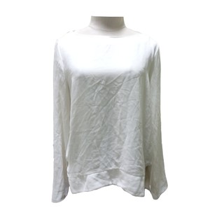 เสื้อสีขาว YNO ผ้าทิ้งตัวคอกลมแขนยาว รอบอก38 นิ้ว