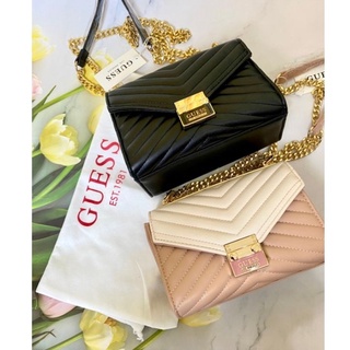 Guess กระเป๋าสะพายข้าง หน้าโซ่ lynda mini crossbody พร้อมส่ง2สี