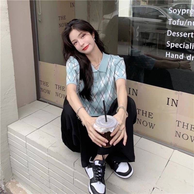 พร้อ-มส่ง-เสื้อไหใพรมคอปก-ลายตารากหมากรุก-สีน่ารักมาก