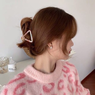 hairclips 🦋 กิ๊บหนีบผมลายหินอ่อน สามเหลี่ยมเก๋ๆ พร้อมส่งค่า