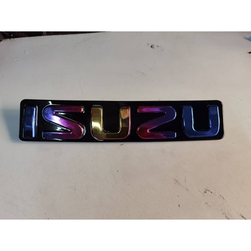 ป้ายโลโก้หน้ากระจัง-isuzu-d-max-2012-2013-2014-2015-2016-2017-2018-สีไทเทเนียม-มาร้านนี่จบในที่เดียว