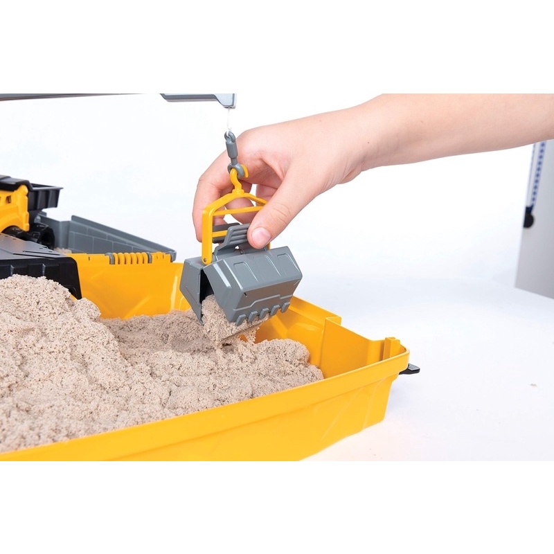 kinetic-sand-construction-site-folding-sandbox-playset-with-vehicle