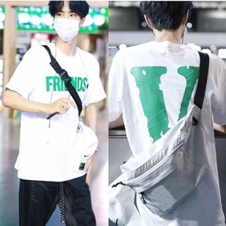 เสื้อยืดผู้ชายPreorder🌟เสื้อหวังอี้ป๋อ เสื้อยืด FRIENDS ถูกมาก!!🦁