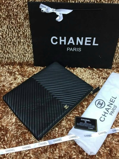 chanel-clutch-12