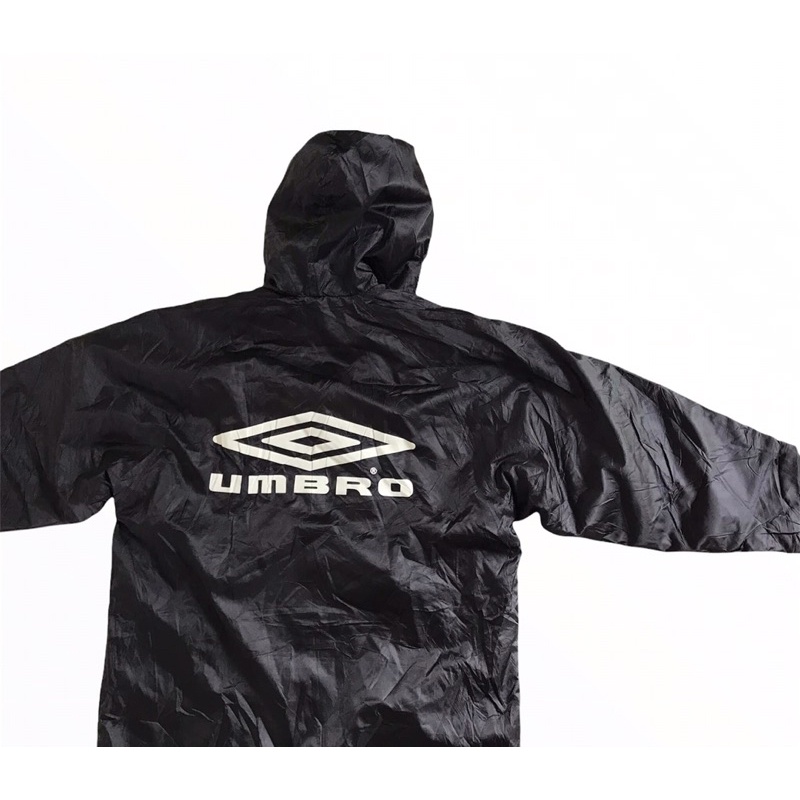 umbro-เสื้อโค้ทสีดำสนิทสภาพยังใหม่