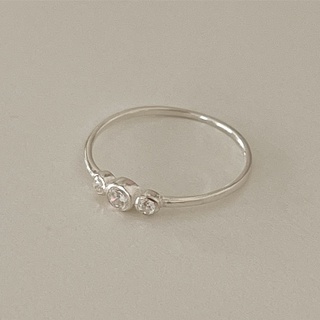 ภาพขนาดย่อของภาพหน้าปกสินค้าYour wishlist / Triple diamond ring silver925/ แหวนบางเงินแท้จี้เพชร cz แหวนเงินแท้ จากร้าน your.wishlisttt บน Shopee