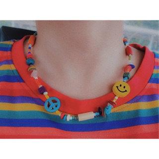 ภาพหน้าปกสินค้าสร้อยคอหน้ายิ้ม โชคเกอร์ยิ้ม ลูกปัดหน้ายิ้ม smile necklace เลือกสีสัญลักษณ์ และบอกขนาดได้ ที่เกี่ยวข้อง