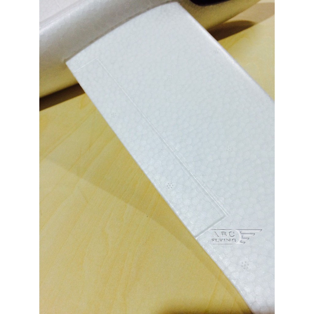 เครื่องบินปาเล่น-ผลิตจากโฟม-epp-บินดี-ตกไม่พัง-ร่อนดี-45x45cm