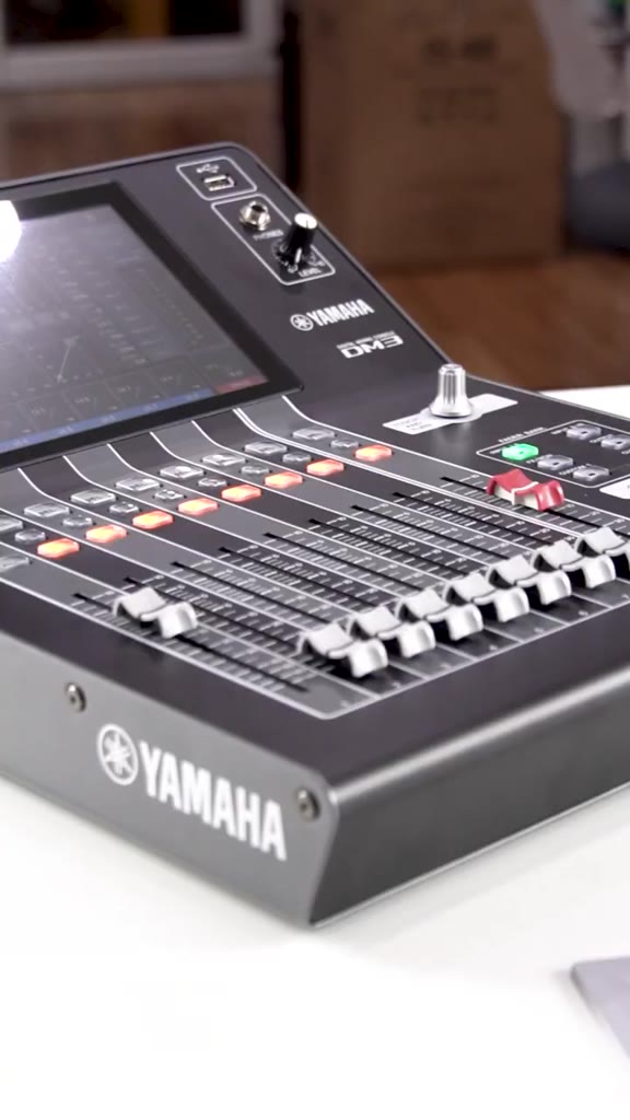 yamaha-dm3s-ดิจิตอลมิกเซอร์-22-channel-digital-mixer