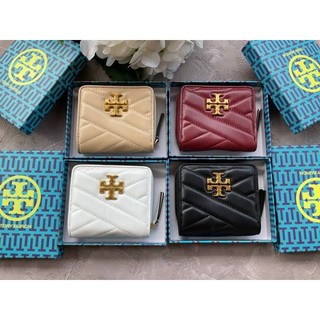 แท้💯% จาก outlet พร้อมกล่องแบรนด์  New!! Collection  Tory Burch Womens Kira Chevron Bi-Fold Wallet