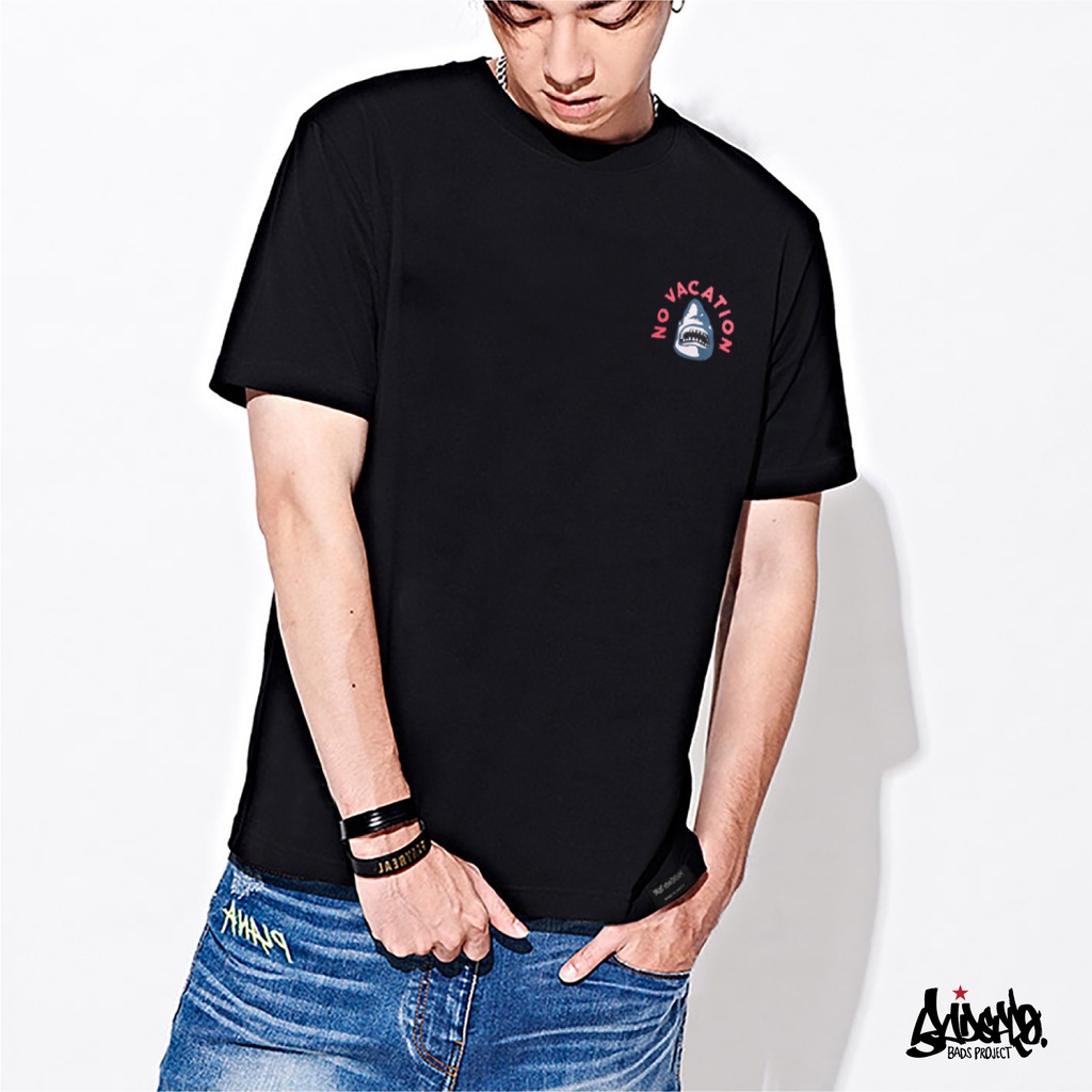 4-4-sale-เสื้อยืดลาย-แนวสตรีท-รุ่น-jaws-ดำ-ขาว-ลิขสิทธิ์แท้-แขนสั้น-เสื้อยืดชาย-เสื้อยืดหญิง-ts