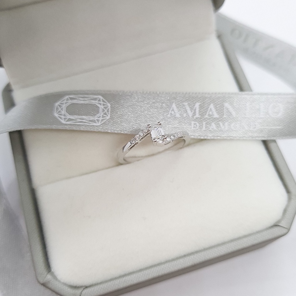 amantio-diamond-แหวนเพชร-emerald-ring-18k-white-gold-เพชรแท้ทองแท้