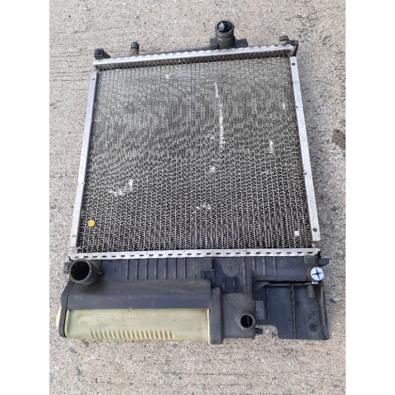 หม้อน้ำbmw-e30-e36-z3-เครื่อง-m40-m42-m43-m44-m50-m52-radiator-part-no-1728-907-4สูบ-1728-908-6สูบ