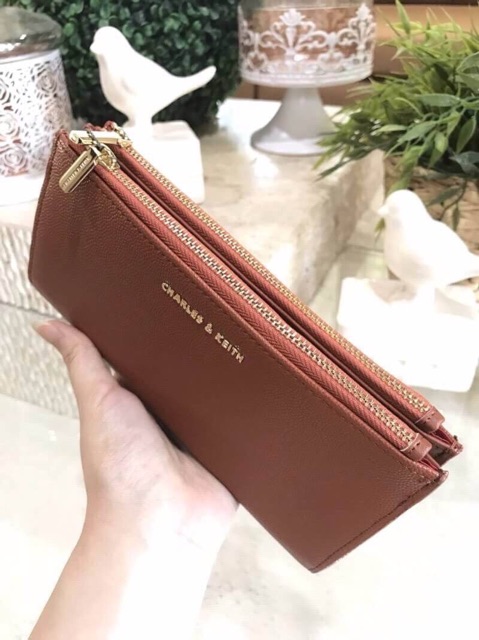 charles-amp-keith-zips-wallet-ของแท้-ราคาถูก