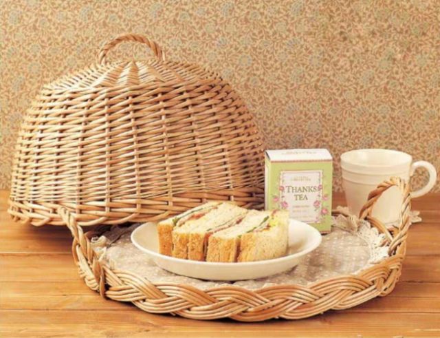 zakka-ถาดตะกร้าไม้สานพร้อมฝา-มีผ้าลูกไม้รอง