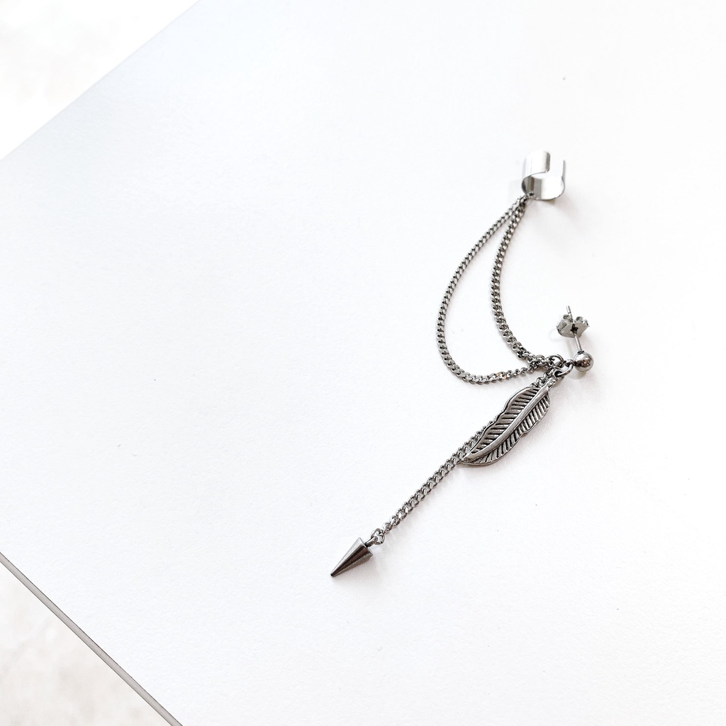 byyum-handmade-products-in-korea-leaf-pendant-surgical-steel-two-pin-earrings