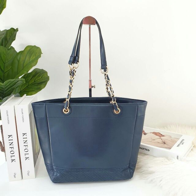 restock-พร้อมส่งครบสี-ใครๆก็ต้องหลงรัก-tory-burch-tote-bag-เเท้-outlet
