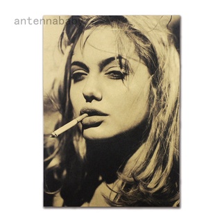 ภาพหน้าปกสินค้าโปสเตอร์กระดาษคราฟท์ Angelina Jolie สไตล์เรโทรสําหรับตกแต่งคาเฟ่บาร์ ที่เกี่ยวข้อง