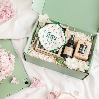 ANONA Thailand | PASTEL GREEN GIFT SET เซตของขวัญอโรมาธีมสีเขียวพาสเทลขายดี เหมาะให้เป็นของขวัญวันเกิด