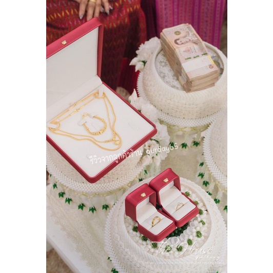 ภาพสินค้ากล่องสินสอด กล่องใส่ทอง กล่องใส่แหวนแต่งงาน กล่องใส่เครื่องประดับสีแดง กล่องใส่สร้อย กล่องแหวร จากร้าน ourday65 บน Shopee ภาพที่ 4