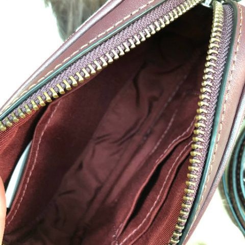 สด-ผ่อน-คาดอก-coach-f38687-ivie-convertible-belt-bag-in-signature-jacquard-bq-raspberry