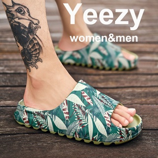ภาพหน้าปกสินค้าYeezy รองเท้าแตะ พิมพ์ลายสไลด์ สําหรับผู้ชาย ผู้หญิง eu35-46 ที่เกี่ยวข้อง