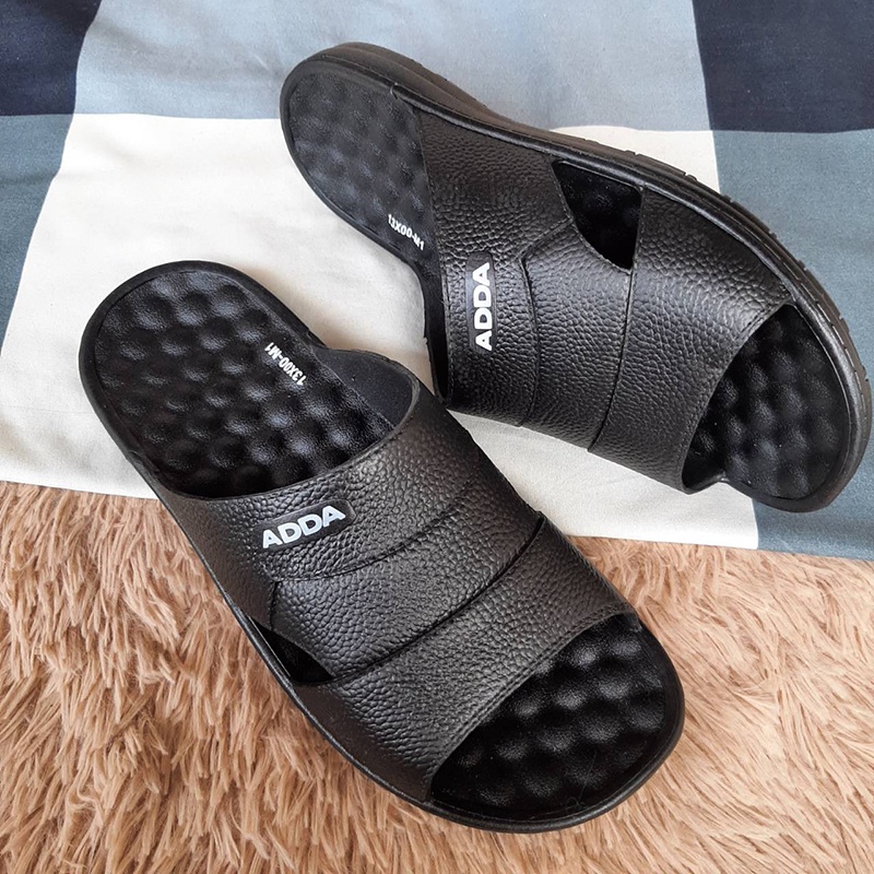 ภาพหน้าปกสินค้ารองเท้ายาง ADDA เพื่อสุขภาพ มีปุ่มนวดเท้า สีดำ ไซส์ 40-44 จากร้าน buddyboom_shop บน Shopee