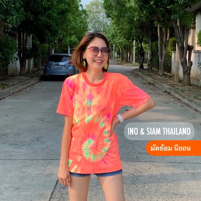 ภาพสินค้าเสื้อยืดลายมัดย้อม นีออน จากร้าน ino.siam.tshirt บน Shopee ภาพที่ 1