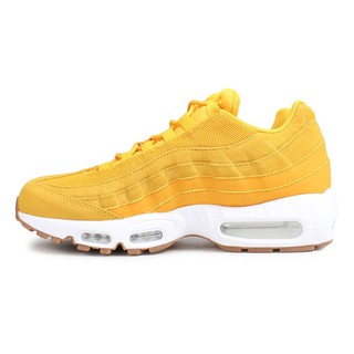 NIKE รองเท้าผ้าใบหญิง WMNS AIR MAX 95 PRM สี UNIVERSITY GOLD