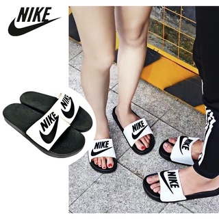 พร้อมส่ง รองเท้าแตะแบบสวม สีขาว-NIKE รองเท้าแฟชั่น ใส่ได้ทั้งผู้หญิงและผู้ชาย พื้นรองเท้านิ่ม กันลื่น สวมใส่สบาย