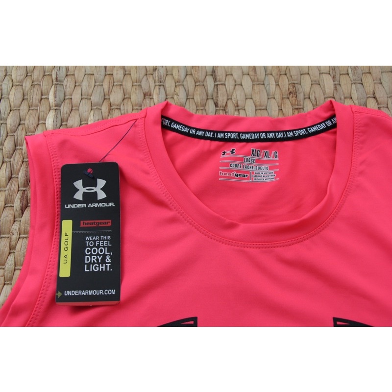 under-armour-แท้-ผ้าออกกำลังกายยืดหยุ่น-เสื้อออกกำลังกายทรงครอป-มือ-1-สวยมาก-ป้าย-xl-อก-34-36-ยาว-17