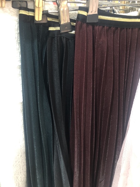 endless-pleat-skirt