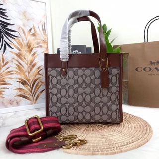 COACH FIELD TOTE 22 IN SIGNATURE JACQUARD